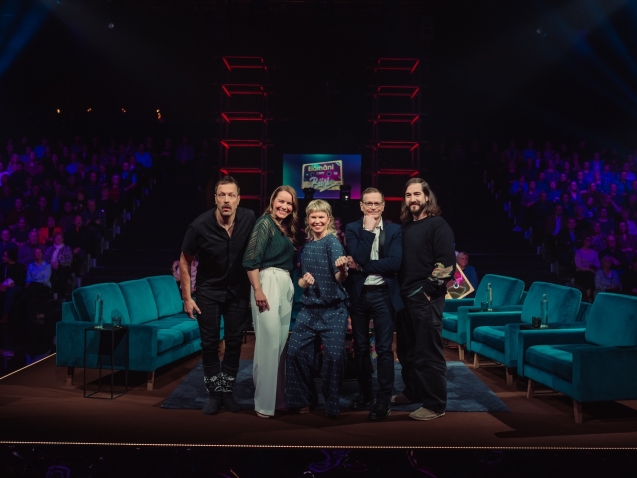 EB_S07_E09_web_07005